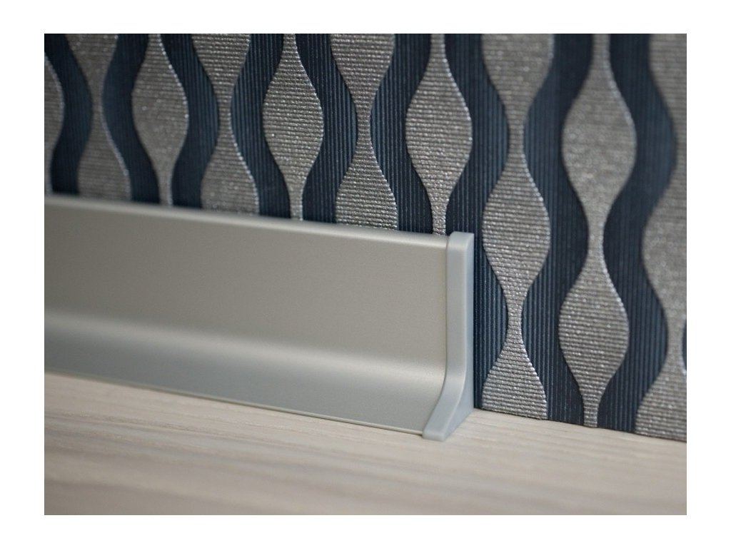 AL soklová lišta Q63 / Šampaň pravá koncovka