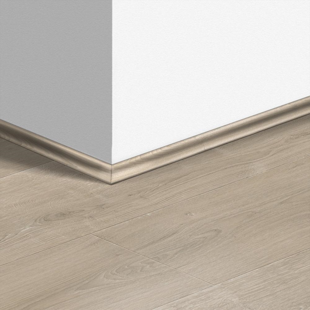Parketová lišta - QUICK STEP / Soklová lišta / QSSCOT04764 Kvadrant 17x17mm (2,4 m)