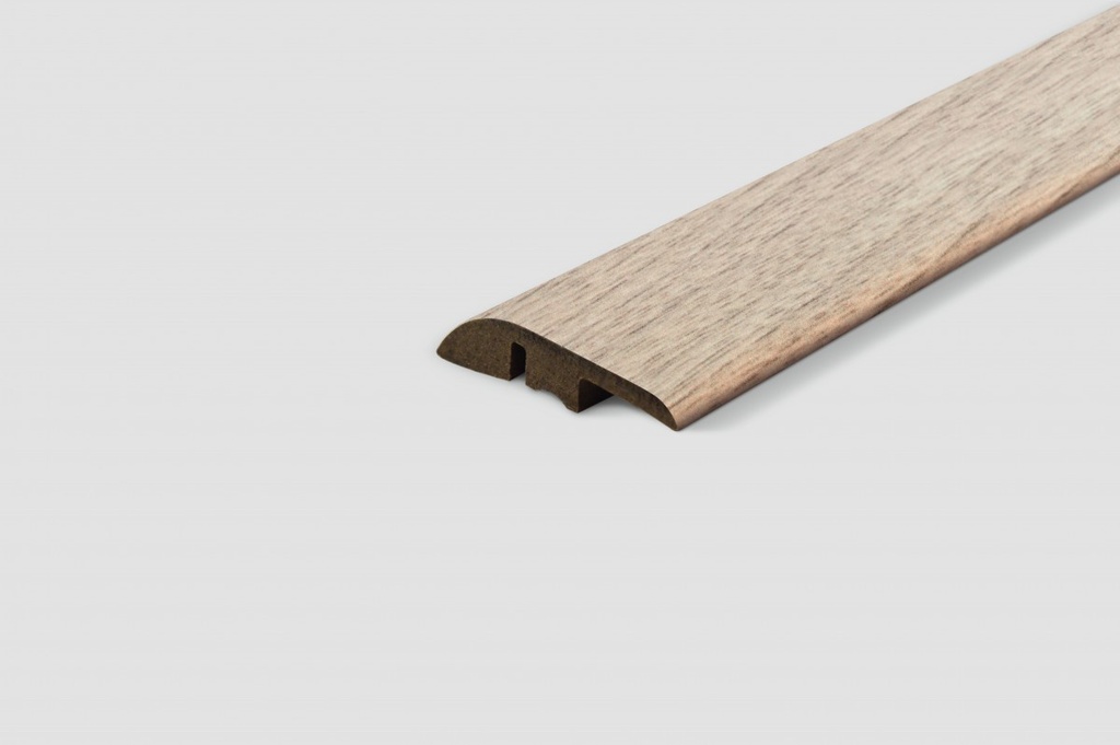 Nábehový HDF profil Egger P426 (2,4 m)