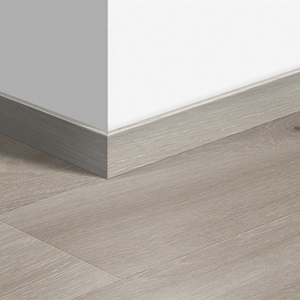 [6454] Parketová lišta - QUICK STEP / Soklová lišta / QSSKR01660 58x12mm (2,4 m)