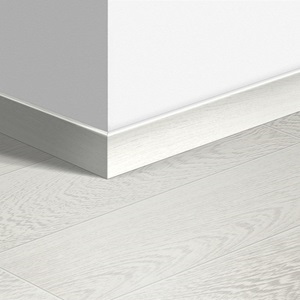 [6526] Parketová lišta - QUICK STEP / Soklová lišta / QSSKR01300 58x12mm (2,4 m)