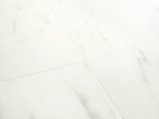 [22407] Kompozitná podlaha - QUICK STEP /Alpha Vinyl dlaždice 4+1/33 4Vaq AQ / MRAMOR BIELY CARRARSKÝ AVSTU40136